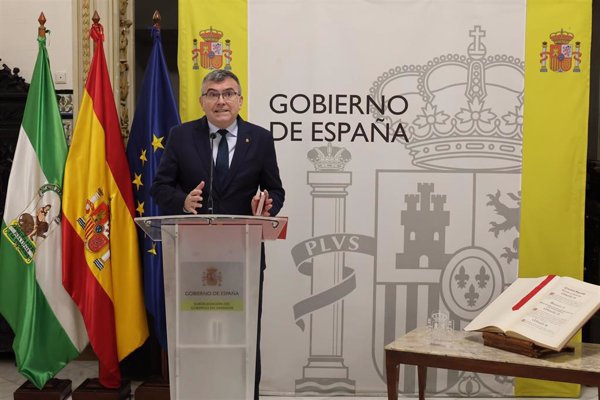 El subdelegado en Granada se solidariza con Albuñol por el incendio en una iglesia y rechaza 