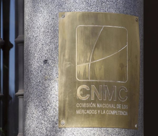Las interconexiones de tránsito tienen más tráfico total (56%) que las interconexiones directas, según CNMC