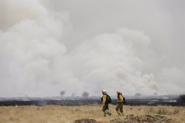 El incendio en Resoba (Palencia) arrasa más de 1.300 hectáreas y se mantiene en IGR 1