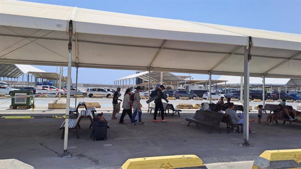 La fase salida del Paso del Estrecho acaba con 293.800 pasajeros por Almería, un 10% menos que en 2024