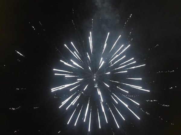 BNG pide que dimita una edil de Amoeiro (Ourense) por permitir fuegos artificiales en la boda de su hija