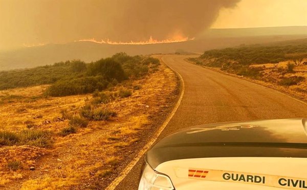 Reabierta la A-52 y la N-525 en Zamora y continúan 8.000 vecinos evacuados de la comarca de Sanabria