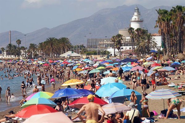 Las protestas contra turismo de masas en España coincide con una caída del 4% en la demanda, según Lighthouse
