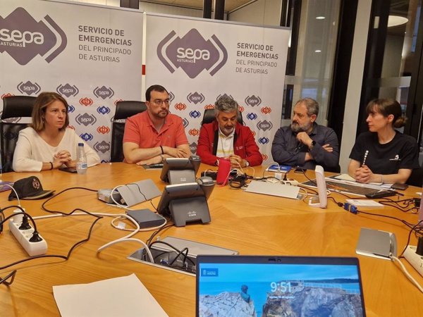 Barbón anuncia el traslado de la UME a León tras la 
