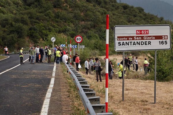 La meteorología favorable hace que los incendios en León pasen de ser 