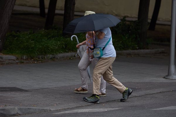 Las temperaturas bajan mañana por la llegada de una dana aunque las máximas superarán los 35ºC en Guadalquivir y sudeste