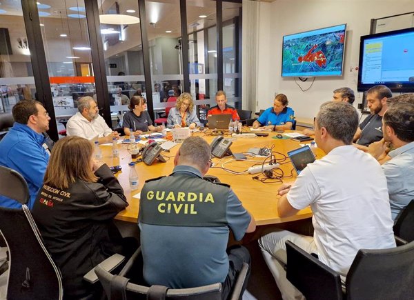 Asturias contabiliza este miércoles 14 incendios forestales, 5 activos, 7 controlados y 2 estabilizados