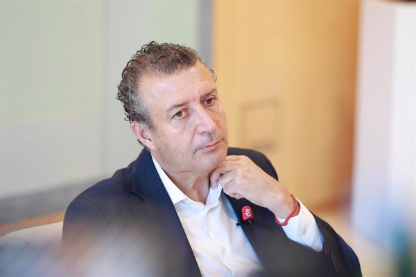 Líder del PSOE de Sevilla cuestiona las críticas de González y Guerra a Sánchez y aconseja que las trasladen en privado