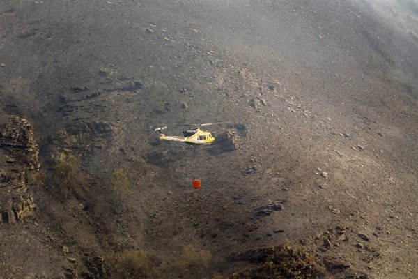 Extinguido el incendio de Cervantes (Lugo), que deja unas 140 hectáreas afectadas