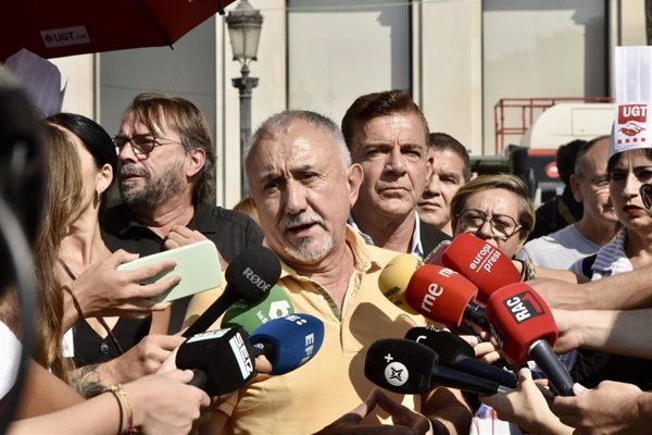 Pepe Álvarez (UGT) pide plantillas consolidadas de bomberos: 