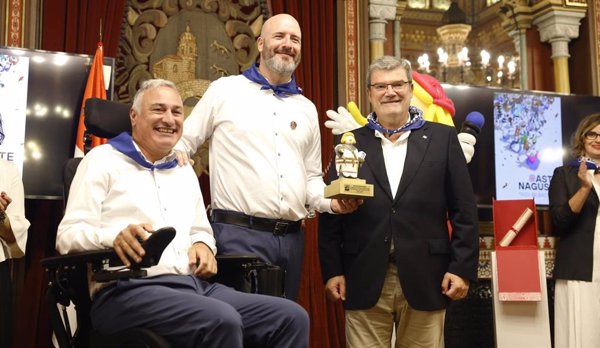 El alcalde de Bilbao llama a sacar de la calle conductas