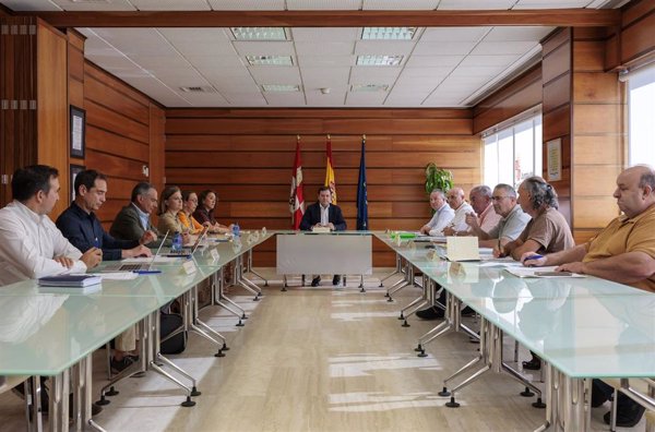 Agricultores y ganaderos profesionales de CyL recibirán una ayuda directa mínima de 5.500 euros por incendios