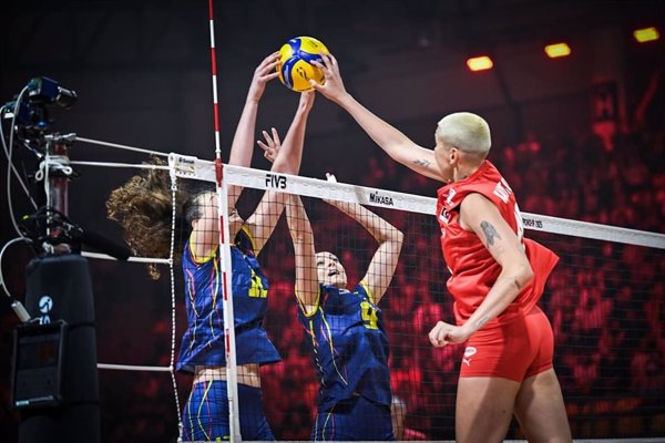 Turquía amarga el debut de España en el Mundial