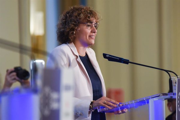 Montserrat (PP) critica a Sánchez que 