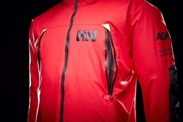Helly Hansen presenta en Cartagena la chaqueta náutica de invierno en The Ocean Race Europe 2025