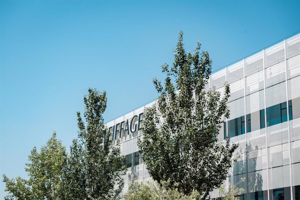 Eiffage refuerza su presencia en España con la compra de tres empresas del sector energético