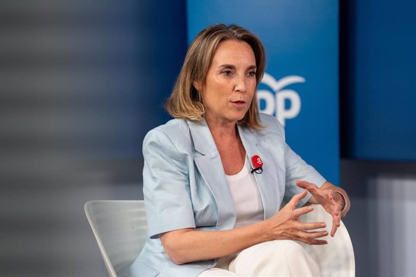 Gamarra responde a Robles que las CCAA se coordinaron por Whatsapp porque no existe mecanismo nacional contra incendios