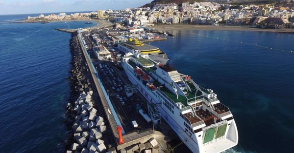 El Gobierno canario saca a licitación el estudio para mejorar la movilidad en el puerto de Los Cristianos