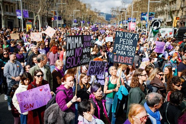 Unas 22.000 personas asisten a la manifestación principal del 8M de ...